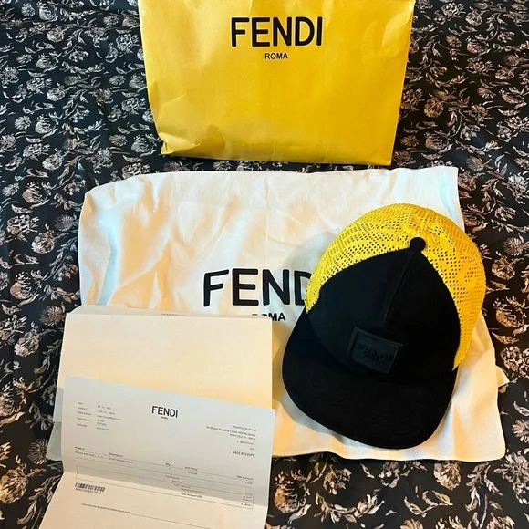 ❌❌SOLD❌❌ NWT Fendi Monogram Hat - Picture 7 of 9